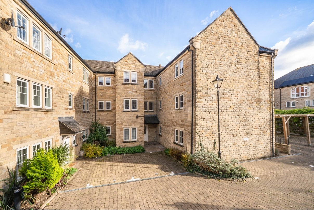 Flat Bridge End in Leeds