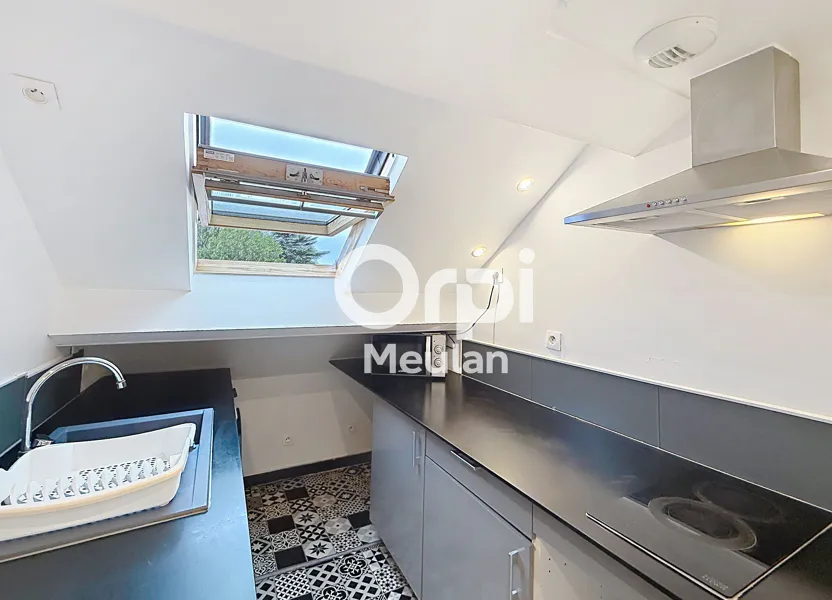 Flat Rue Gambetta in Meulan-en-Yvelines