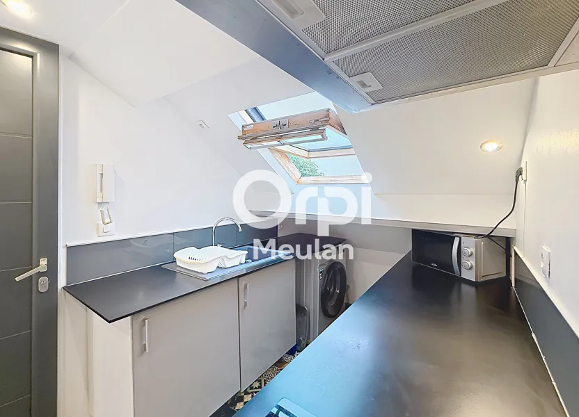 Flat Rue Gambetta in Meulan-en-Yvelines