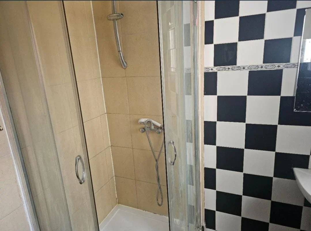 Room Mordaunt Road in Greater London