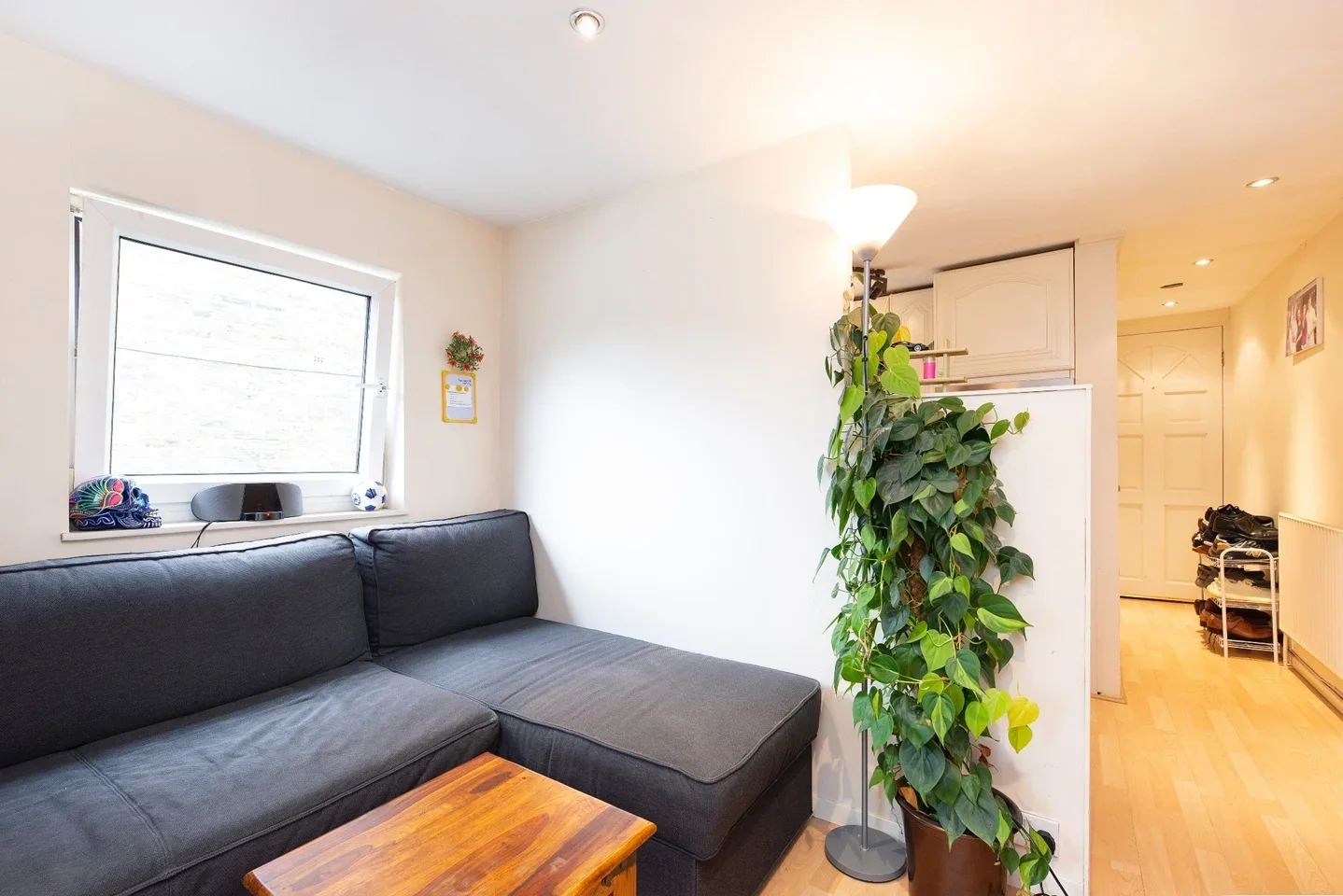Flat Earlsfield Road in Greater London