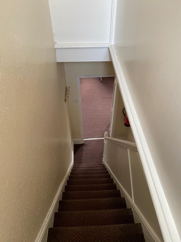 Room Eastwood Avenue in Manchester