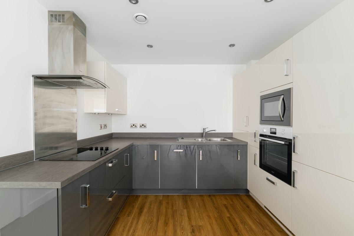 Flat Jerrard Street in Greater London