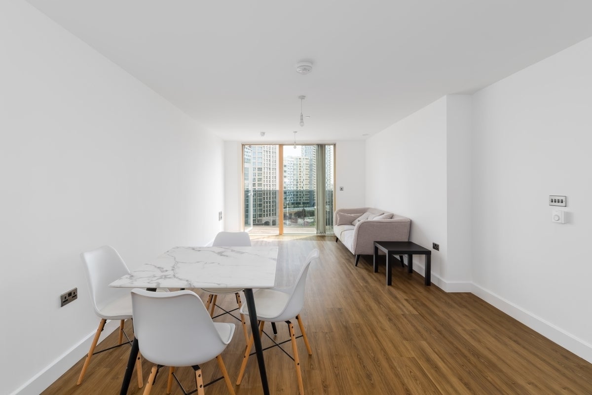 Flat Jerrard Street in Greater London
