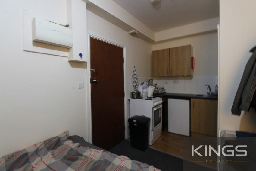 Flat Waterloo Terrace in Southampton