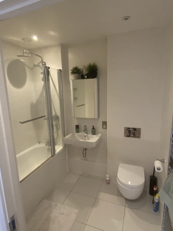 Flat Barry Blandford Way in Greater London