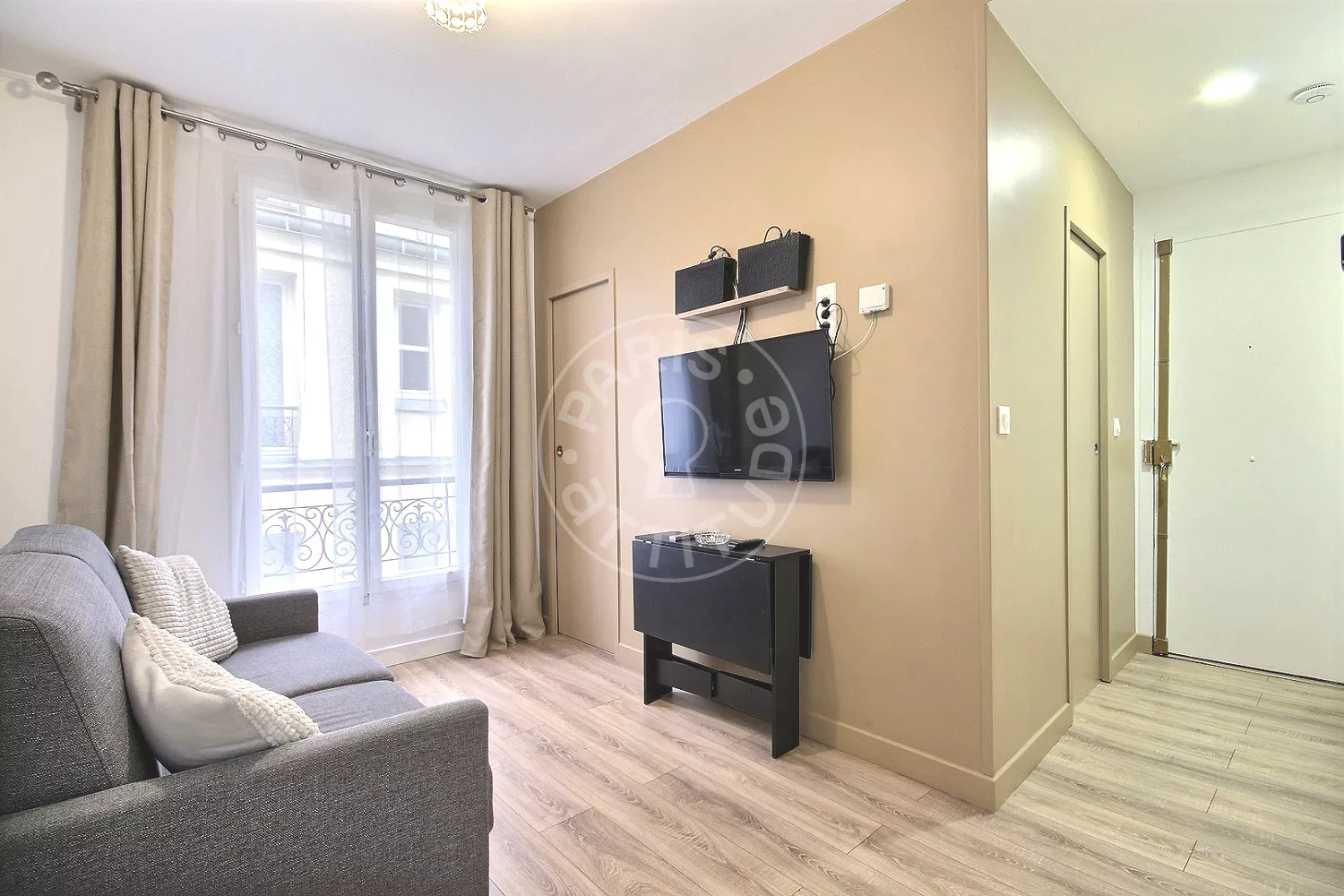 Appartement Rue Léon Frot à Paris