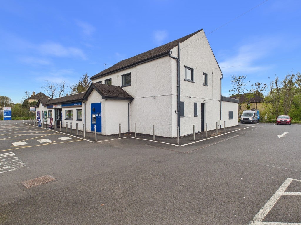 Flat Main Road in Elderslie