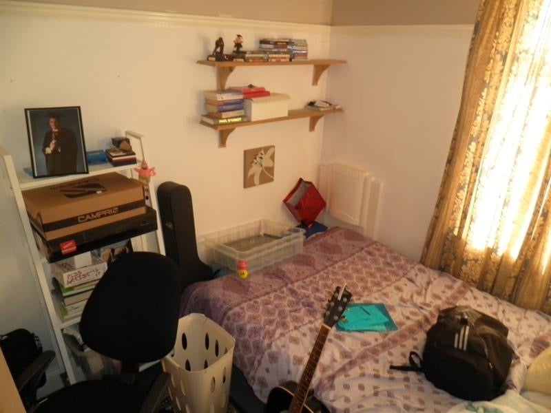 Flat Rothbury Terrace in Newcastle upon Tyne