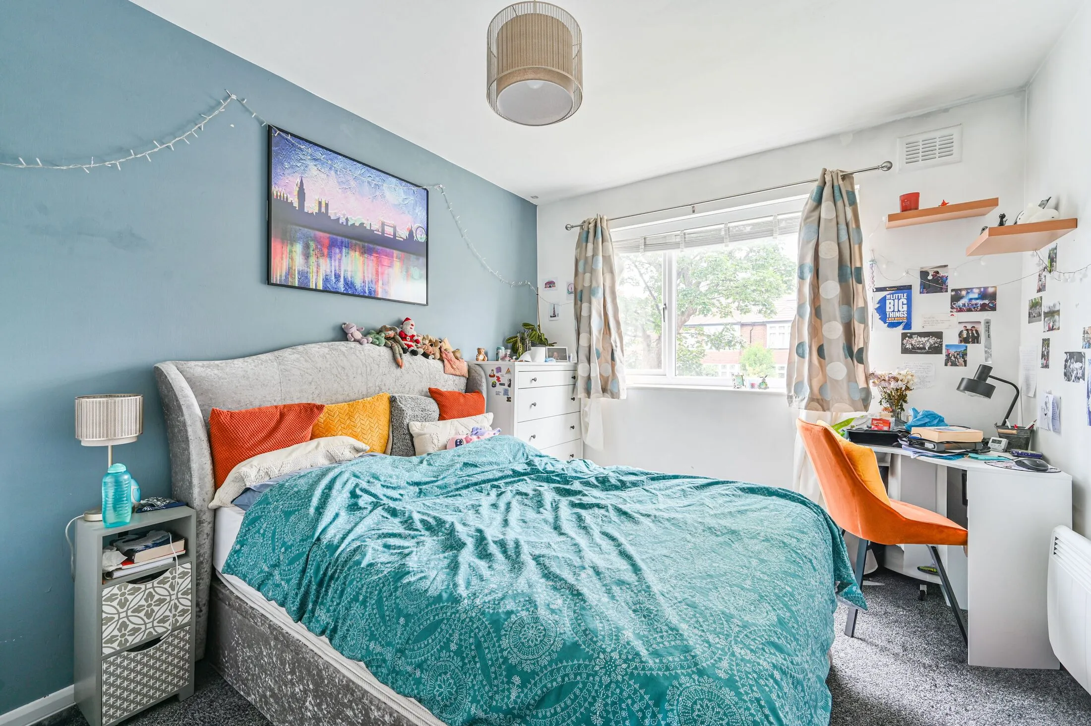 Flat Hervey Road in Greater London