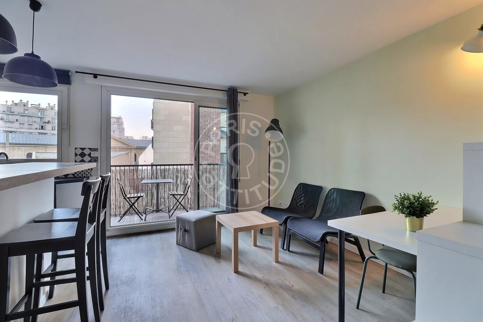Appartement Rue de la Croix Nivert à Paris