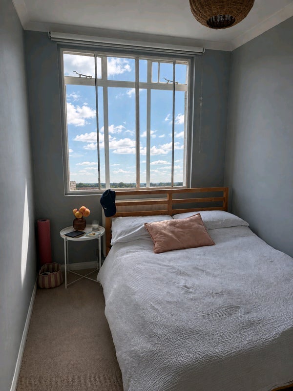 Room Balham High Road in Greater London