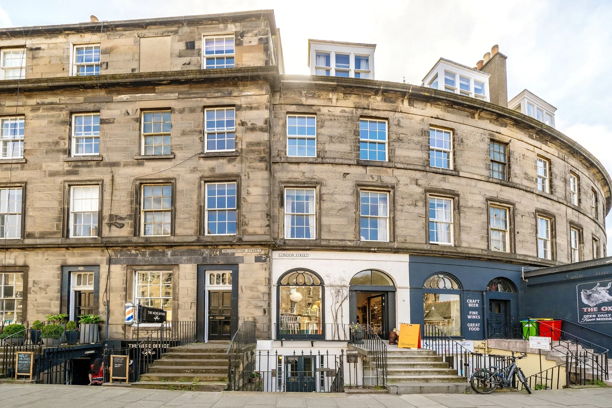 House London Street in City of Edinburgh