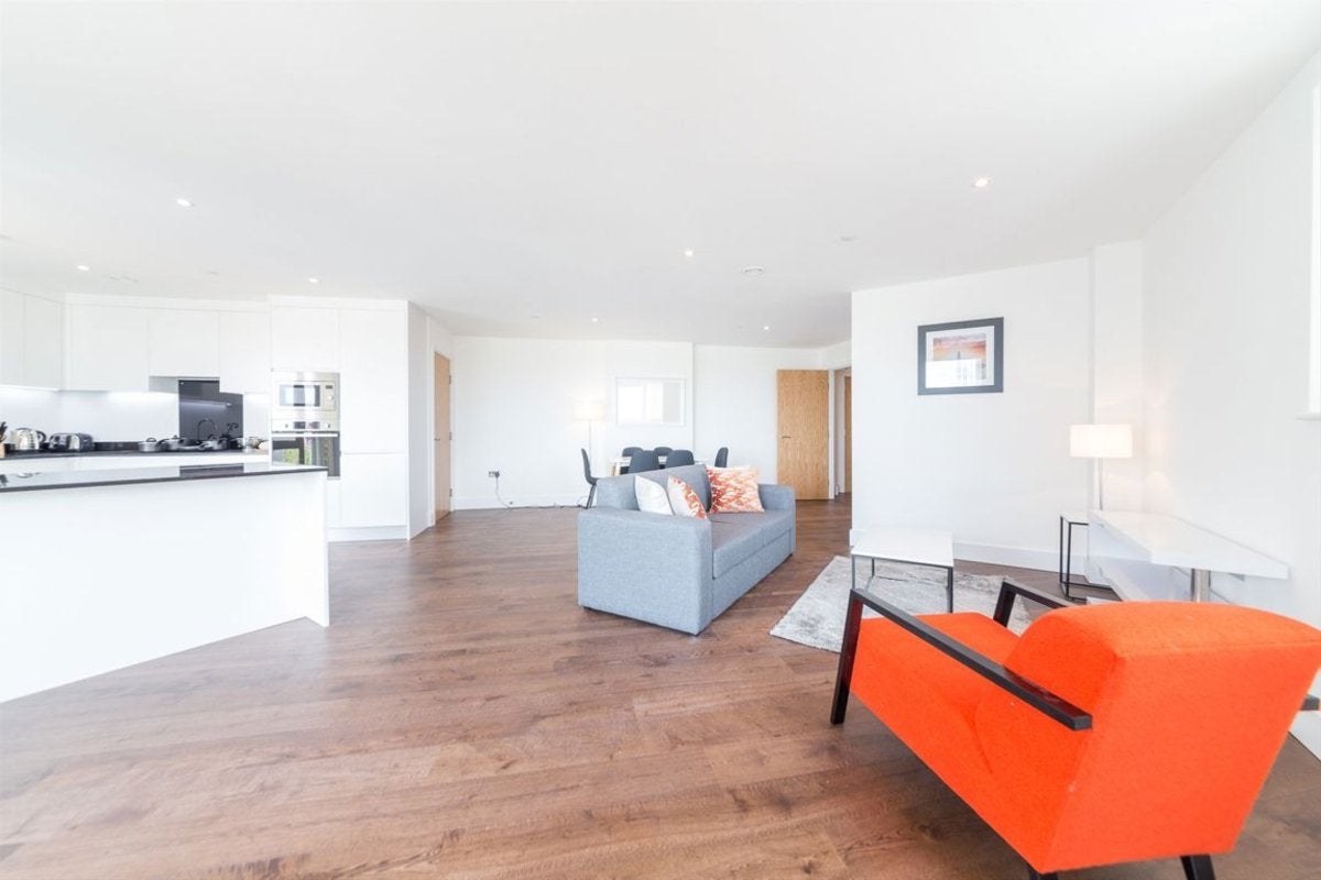 Flat Royal Victoria Place in Greater London