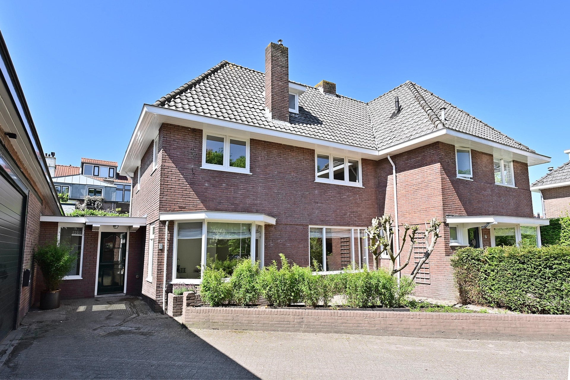 Huis Antoni van Leeuwenhoekweg 3 in Bussum