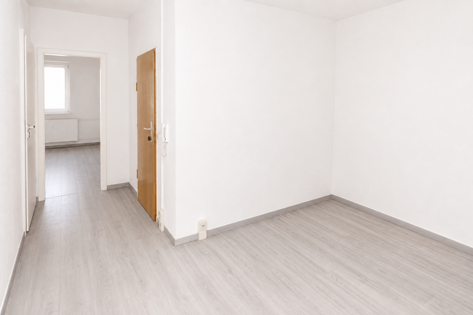 Wohnung Dequeder Straße in Magdeburg