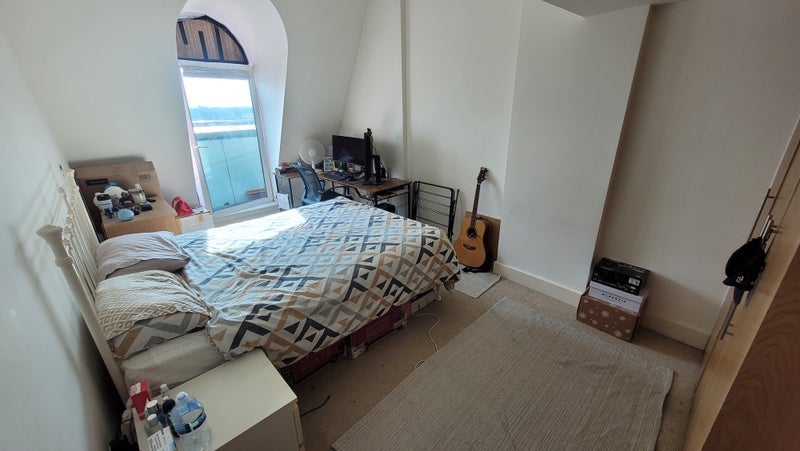 Room Uxbridge Road in Greater London