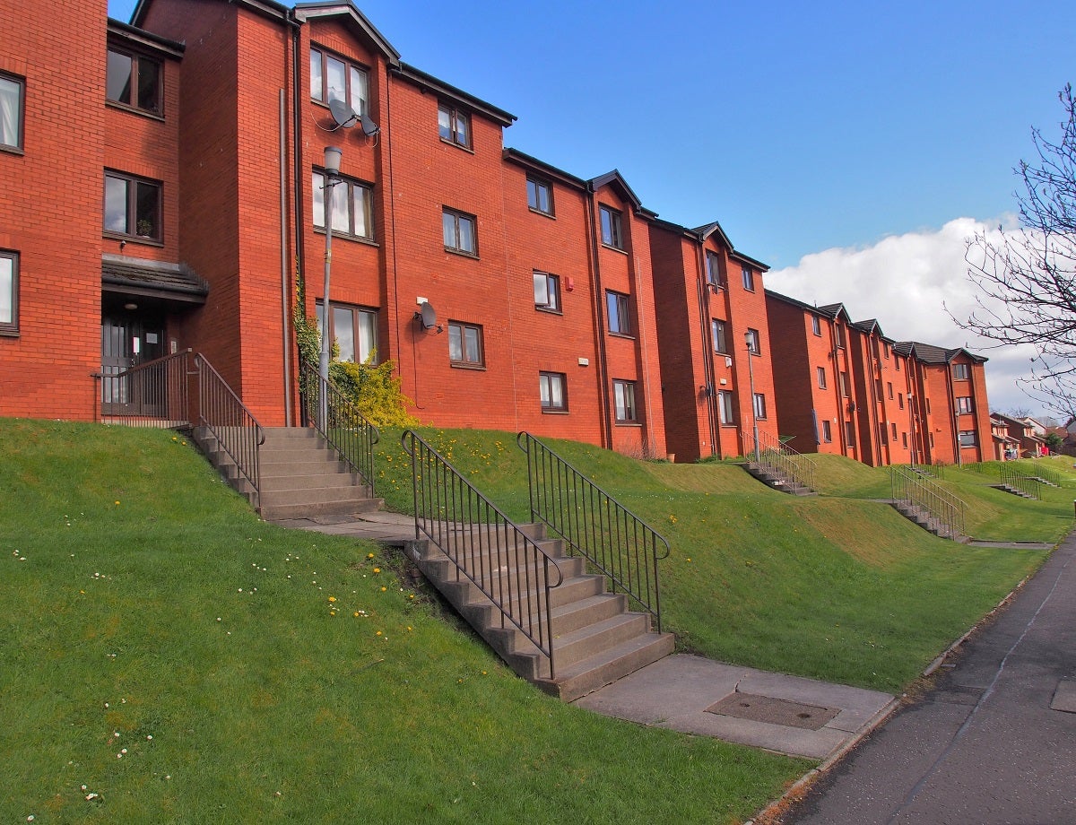 Flat Sandbank Drive in Glasgow