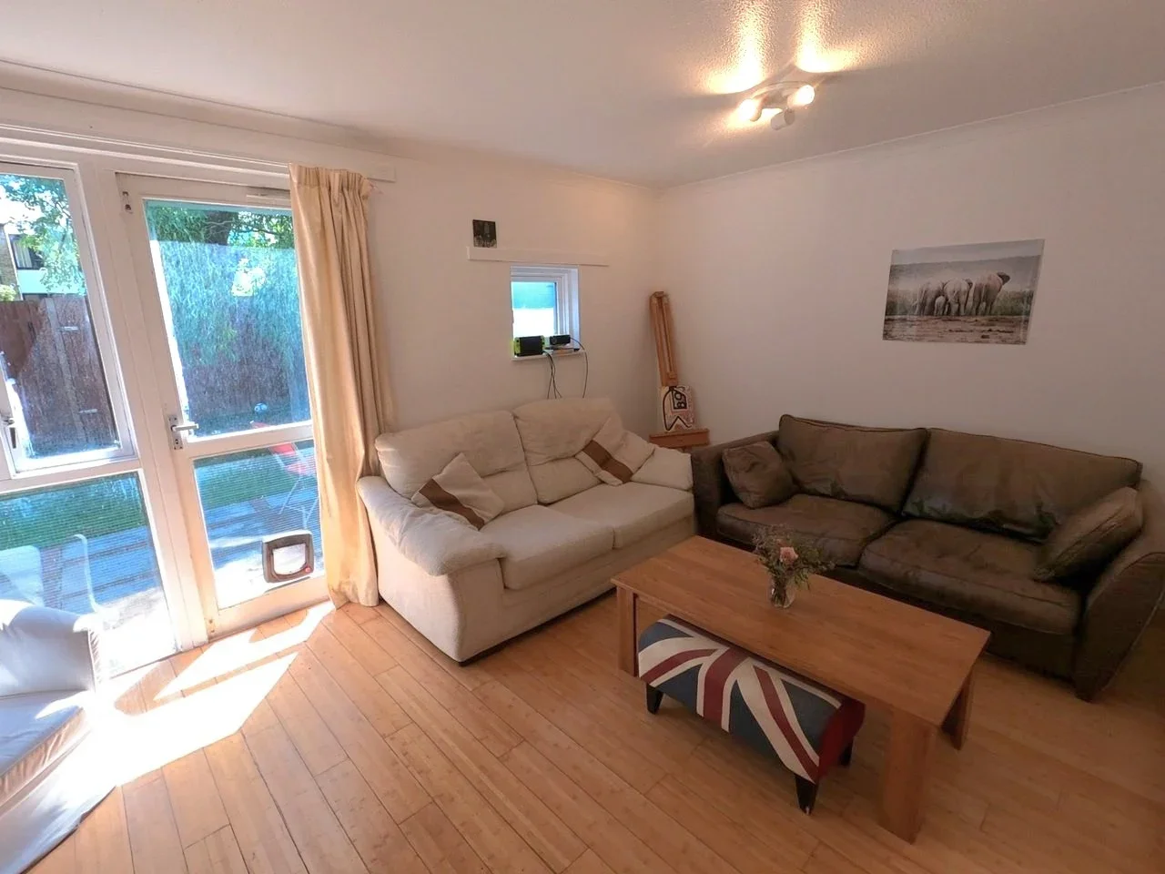 House Hazel Close in Greater London