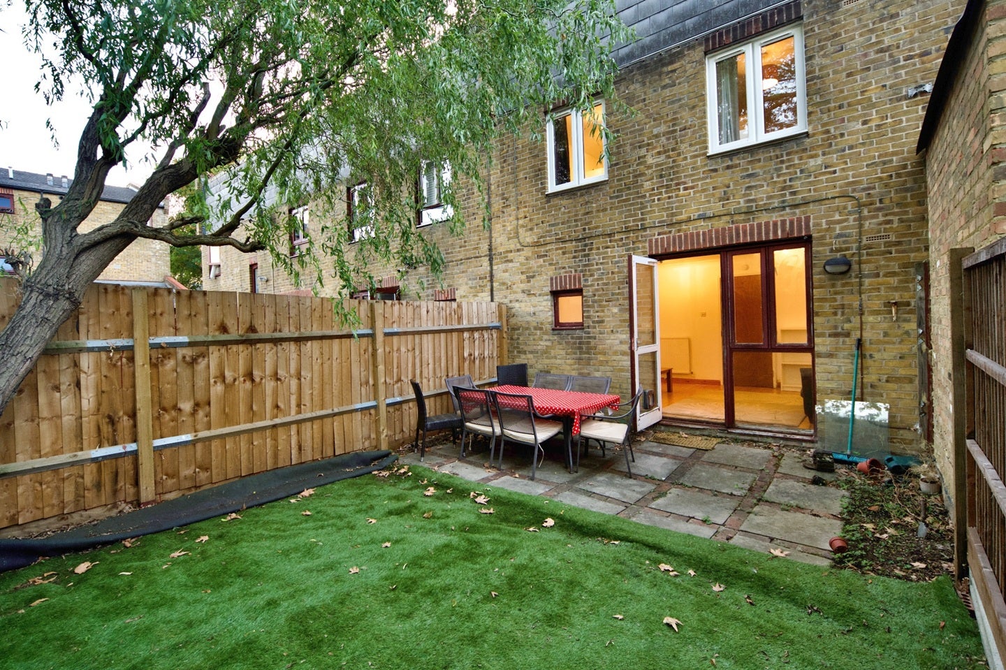 House Hazel Close in Greater London