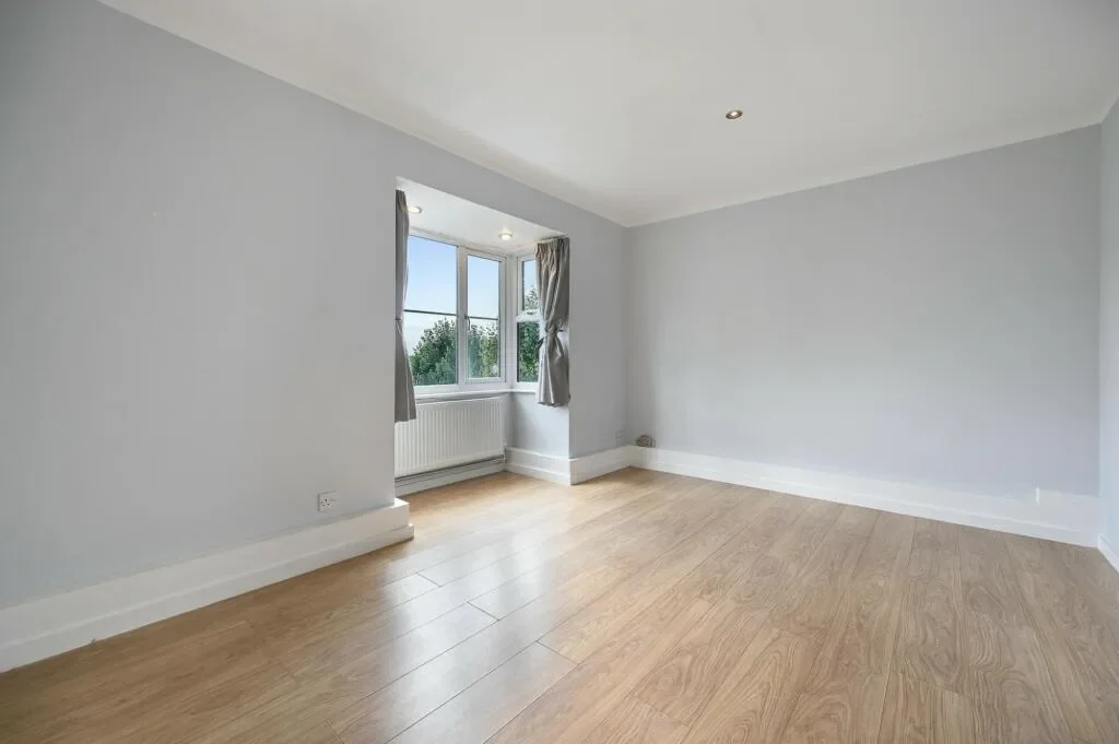 Flat Rotherhithe New Road in Greater London