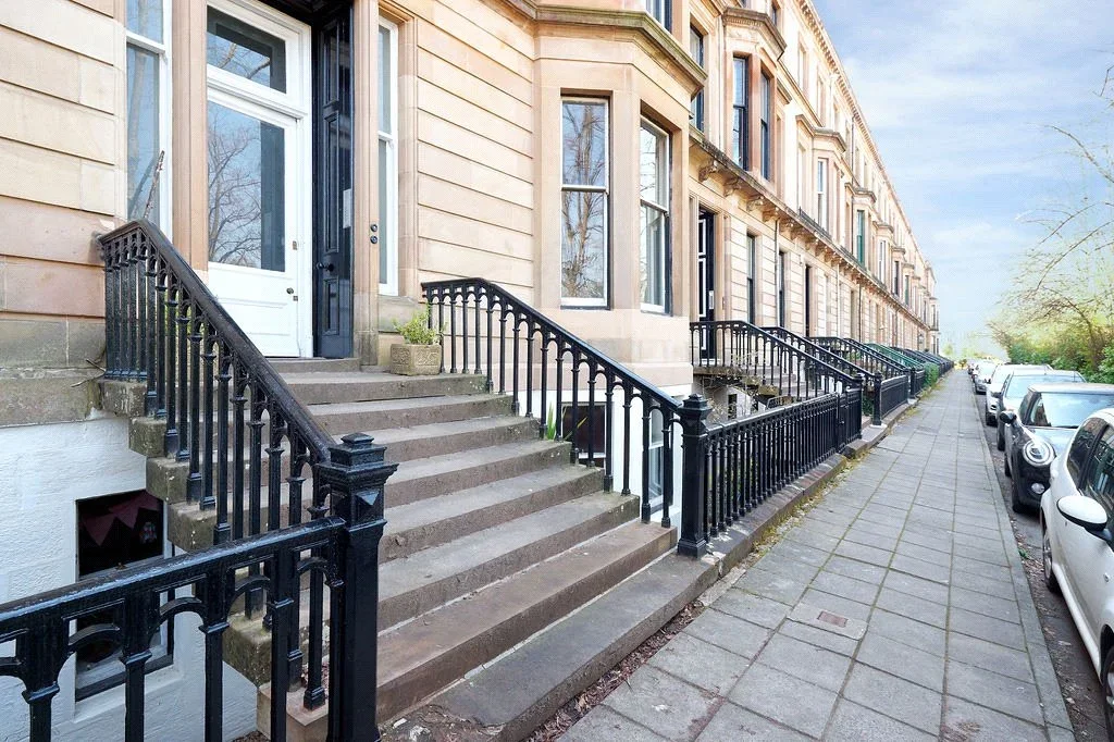 Flat Crown Gardens in Glasgow