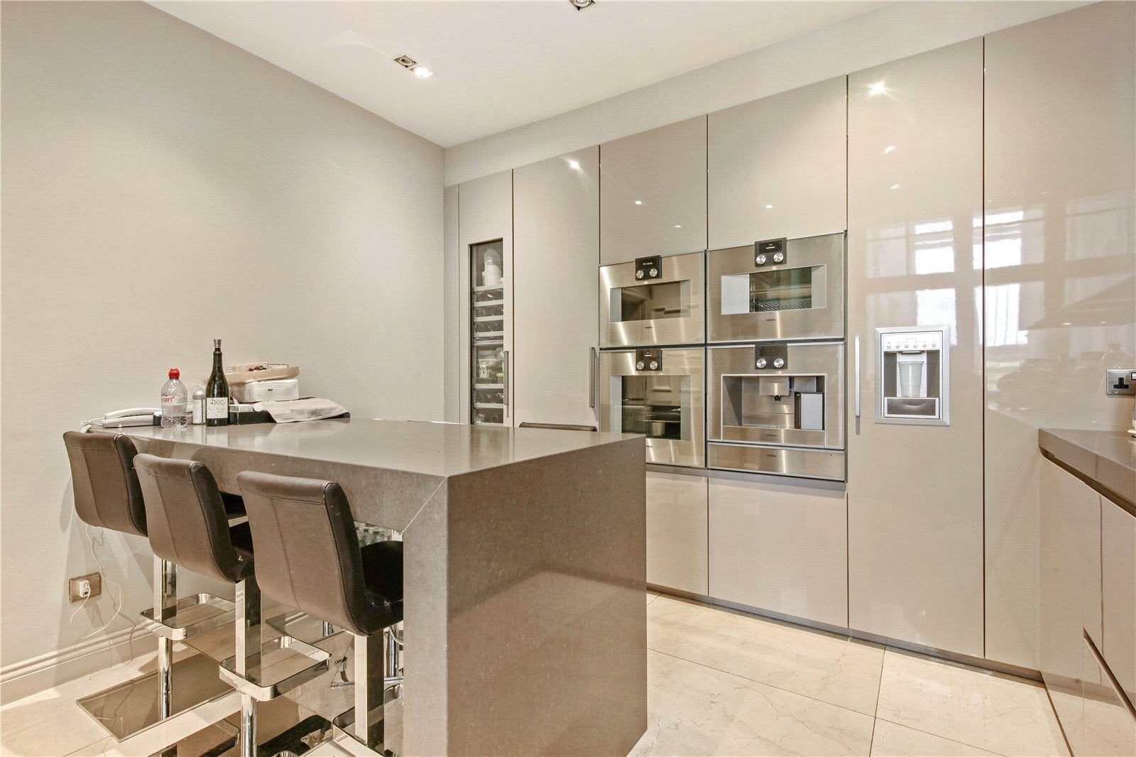 Flat Marylebone Road in City of Westminster