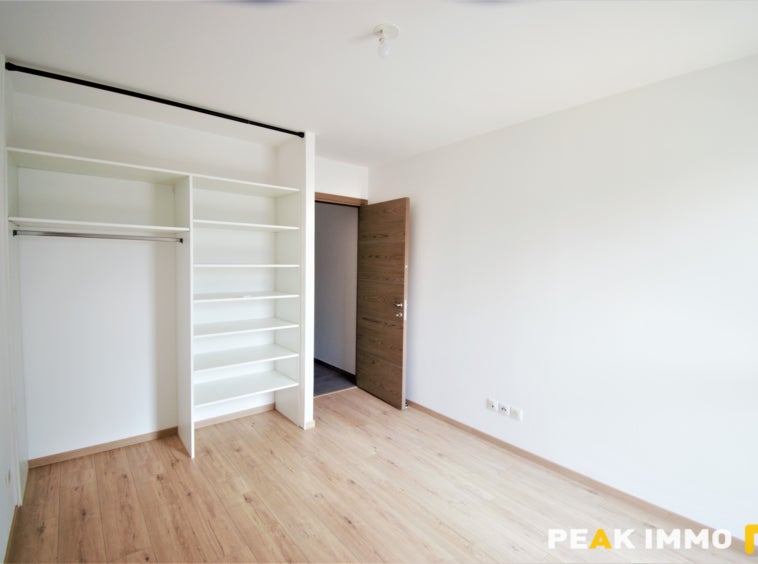 Flat Route sous le Verger in Sales