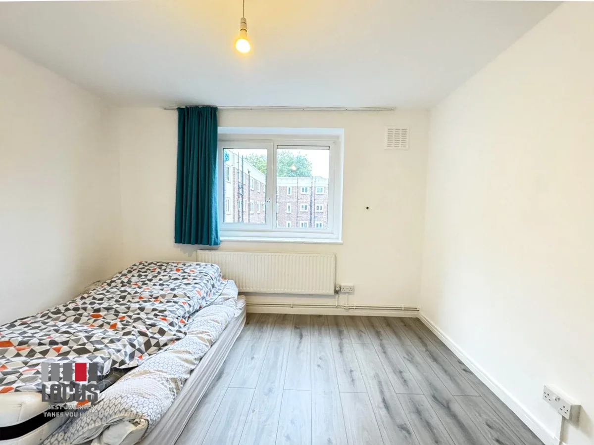 Flat Wynyatt Street in Greater London