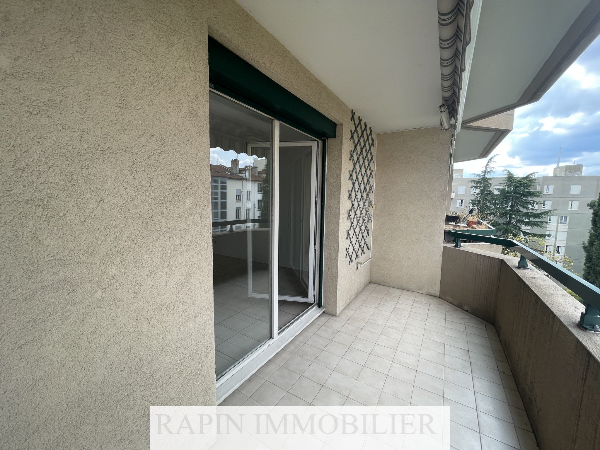 Flat Rue Dedieu in Villeurbanne