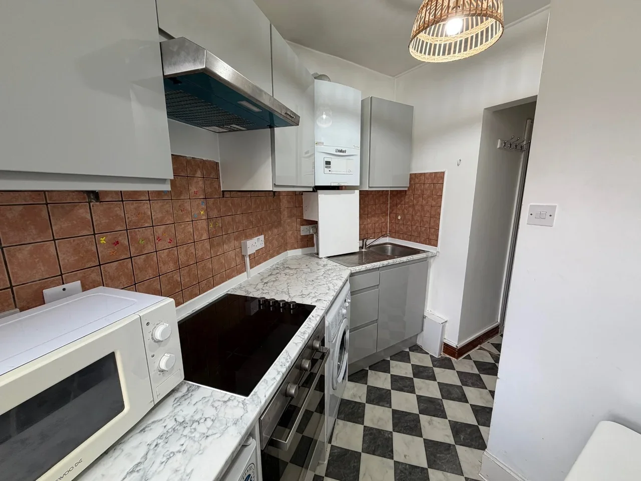 Flat Finchley Road in Greater London