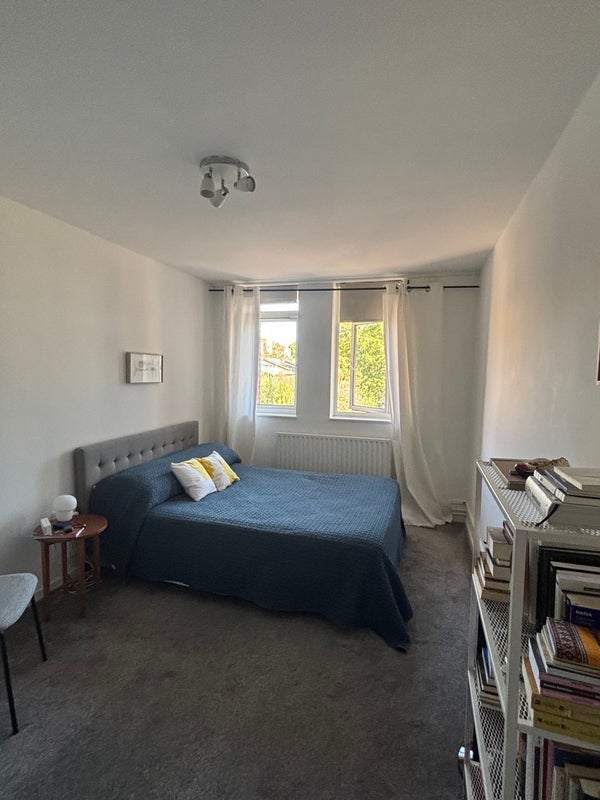 Room Copenhagen Street in Greater London