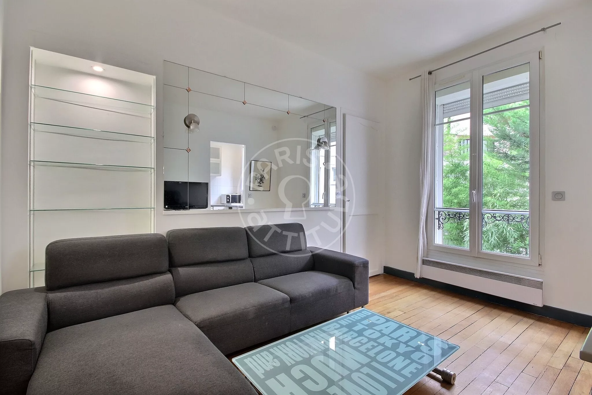 Appartement Rue d'Orsel à Paris