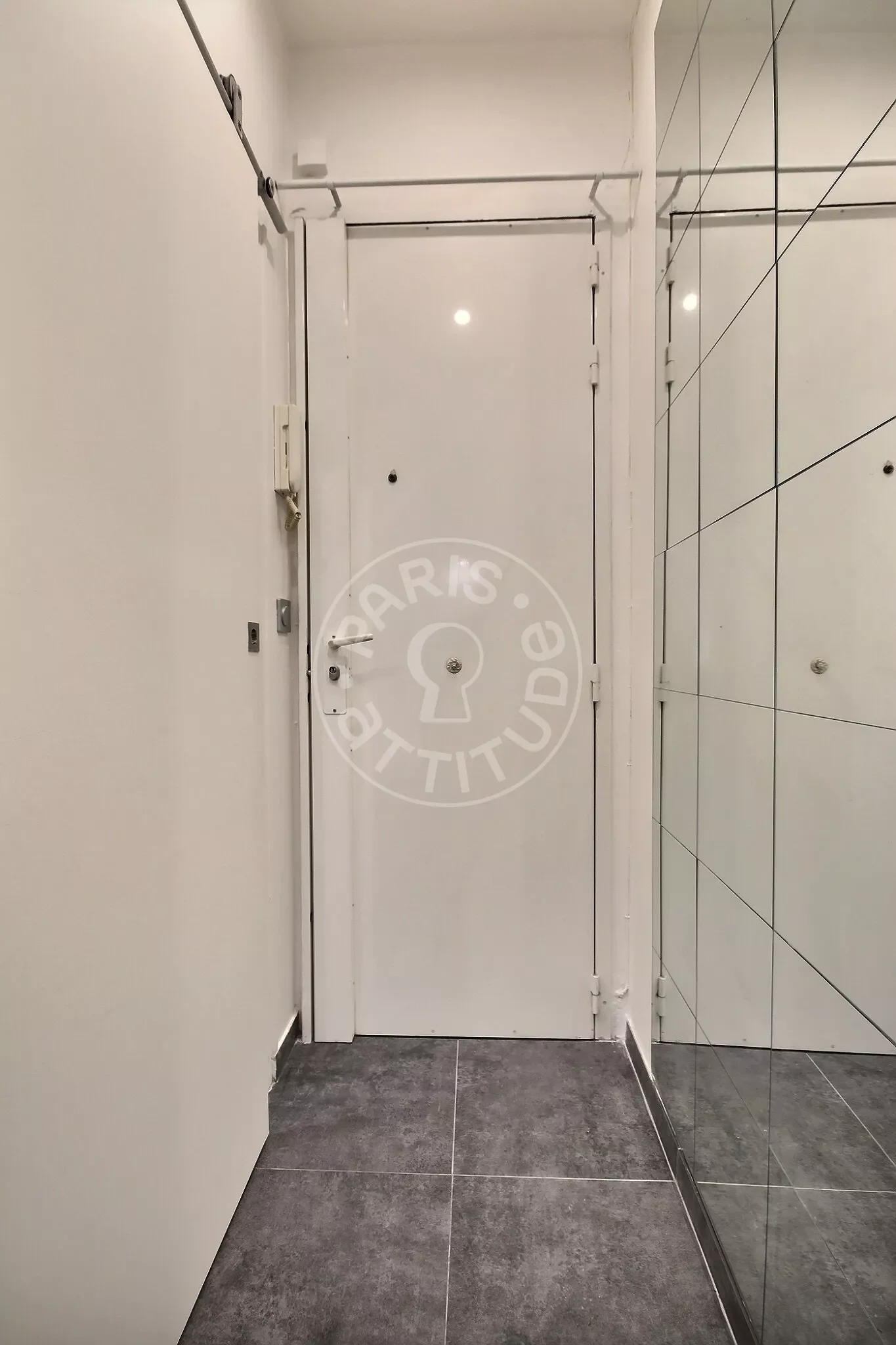 Appartement Rue d'Orsel à Paris