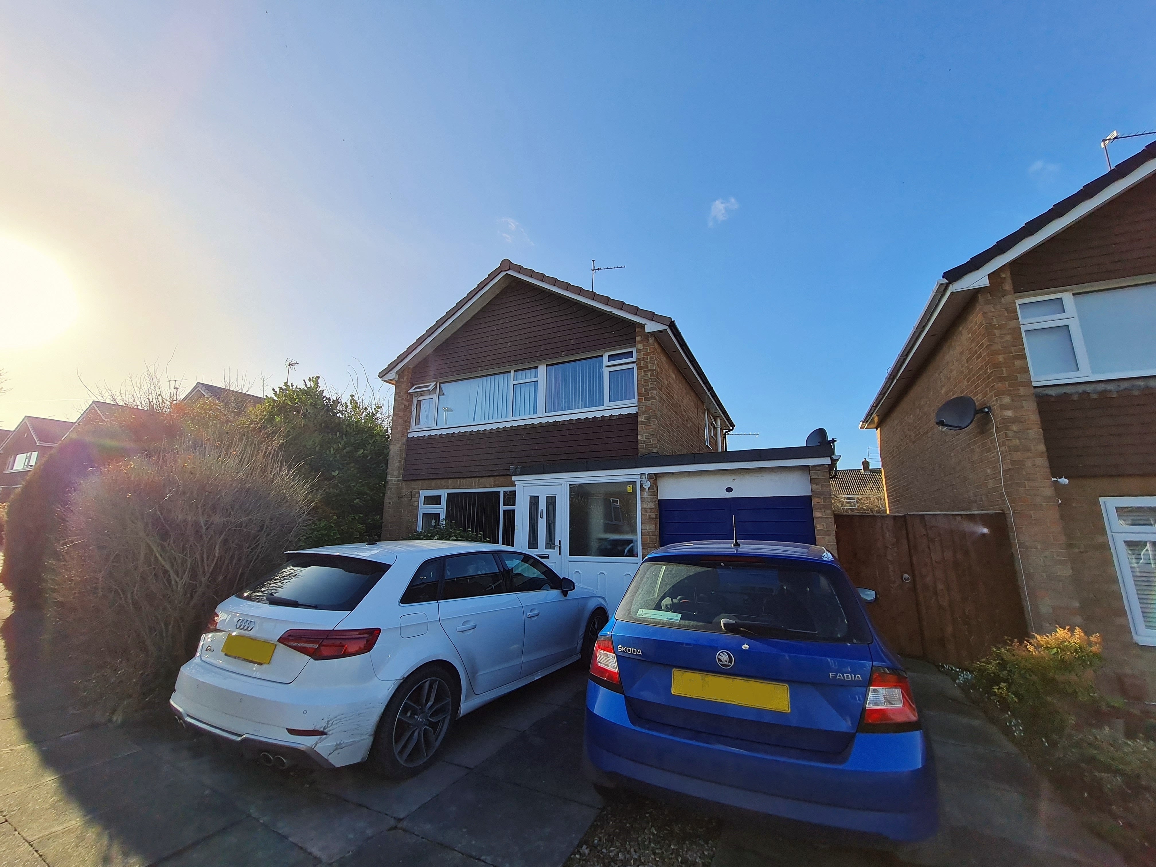 House Edgecombe Drive in Darlington