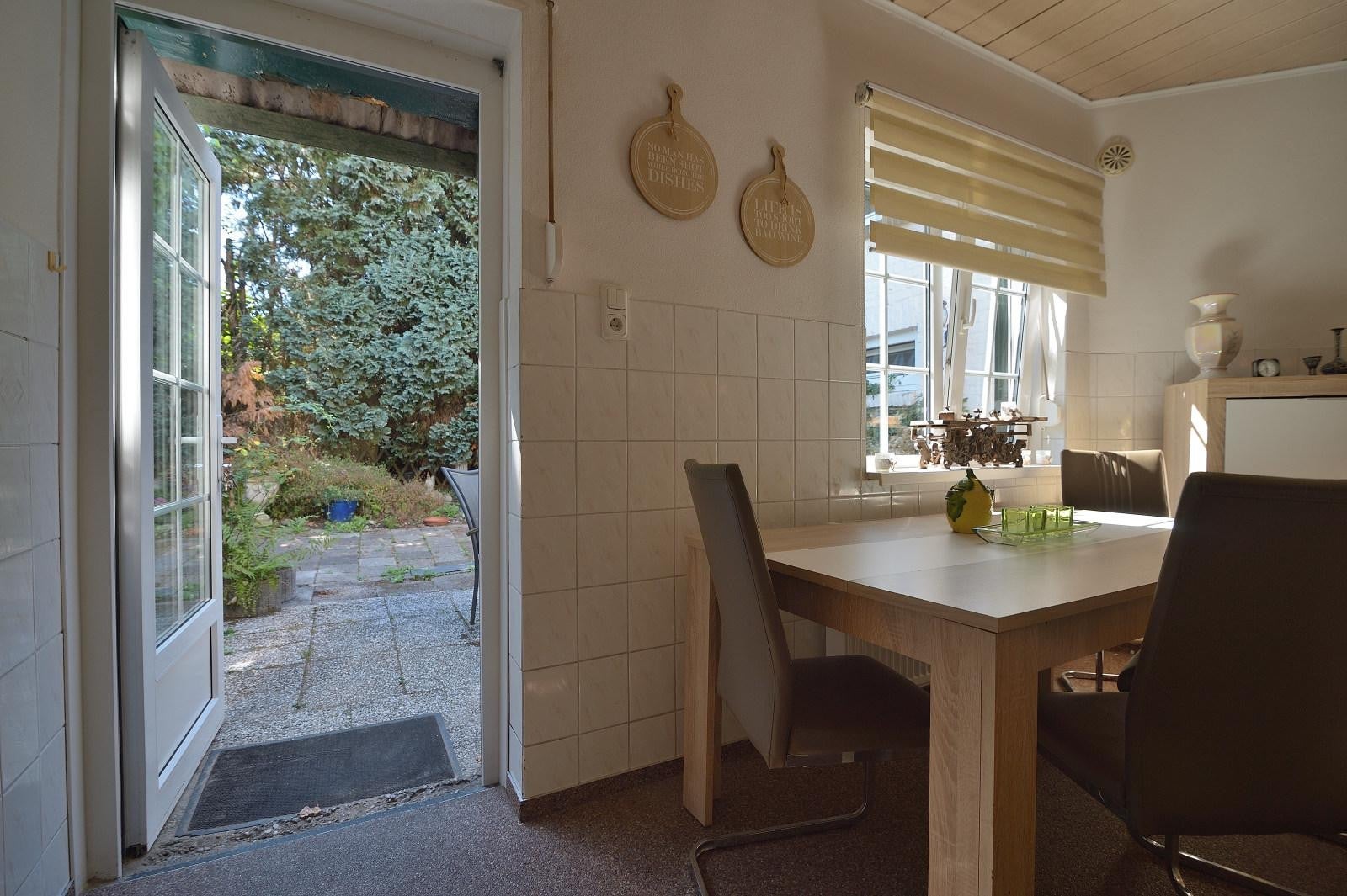 Twee-onder-één-kap te koop: Ruitersstraat 22, Landgraaf