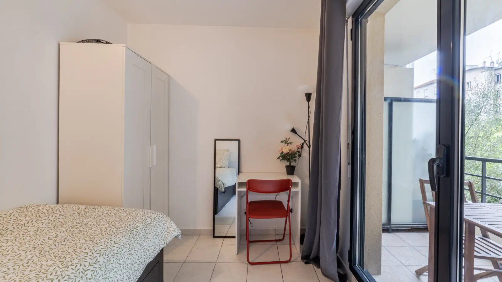 Room Rue Chaudron in Saint-Denis