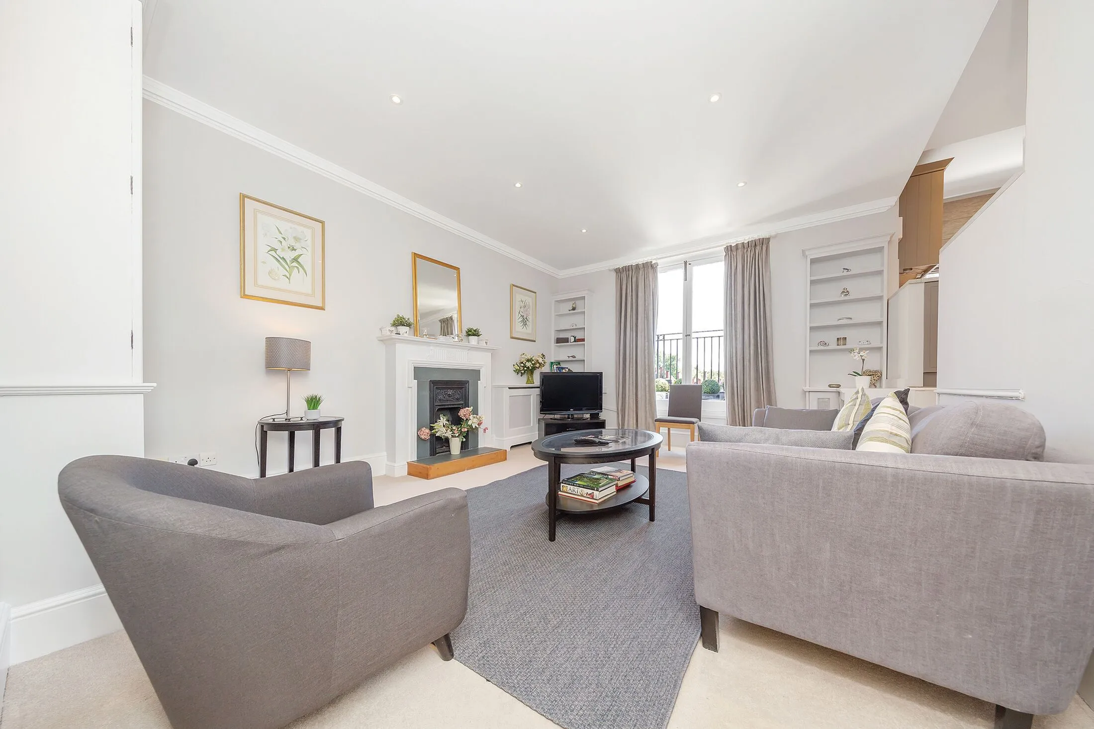 Flat Bray Place in Greater London
