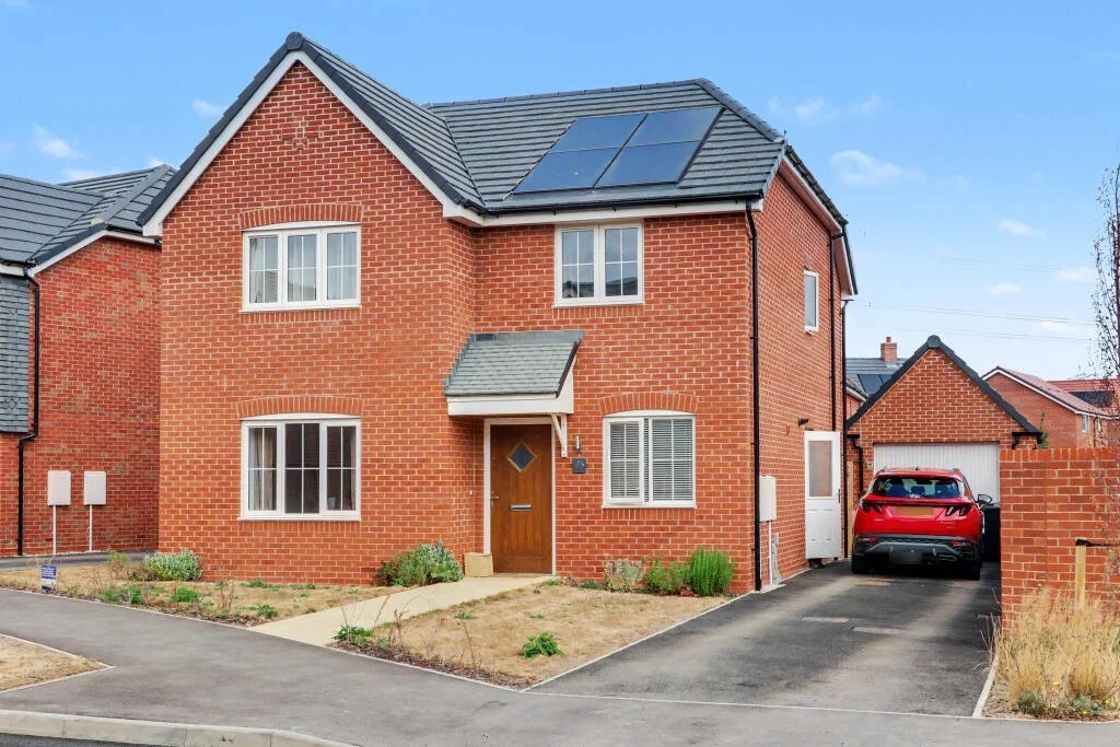 House Honeychurch Way in Stevenage
