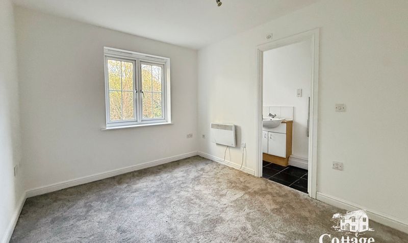 Flat Bromley Close in Harlow