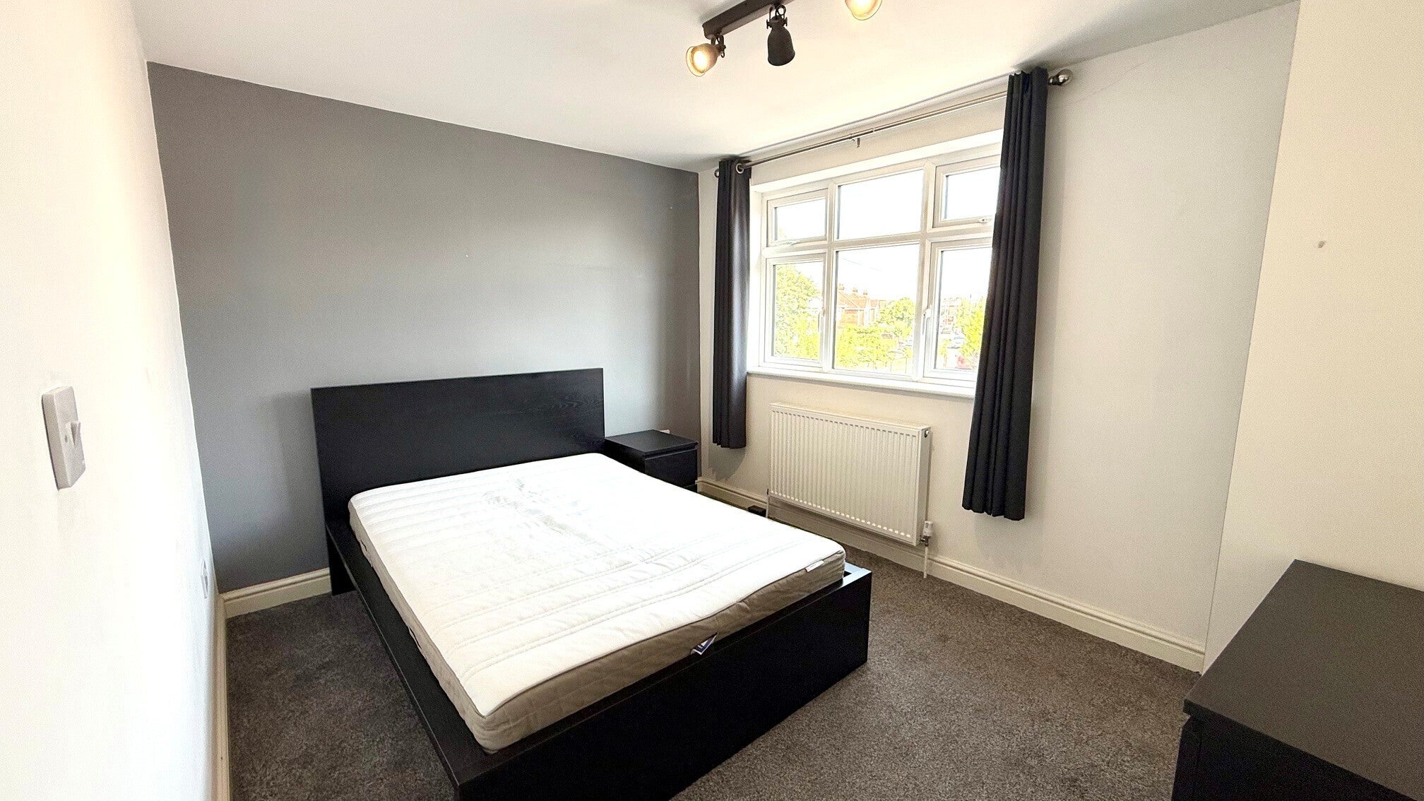 Room Orford Green in Warrington