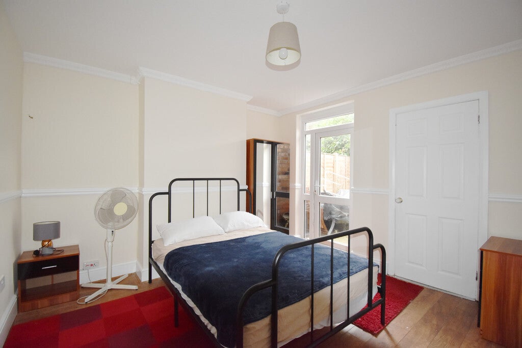 Flat Lodge Road in Coventry