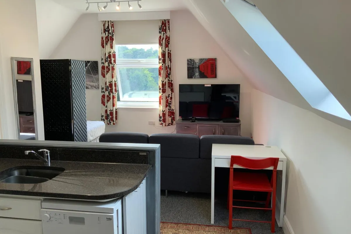 Flat Bodorgan Road in Bournemouth