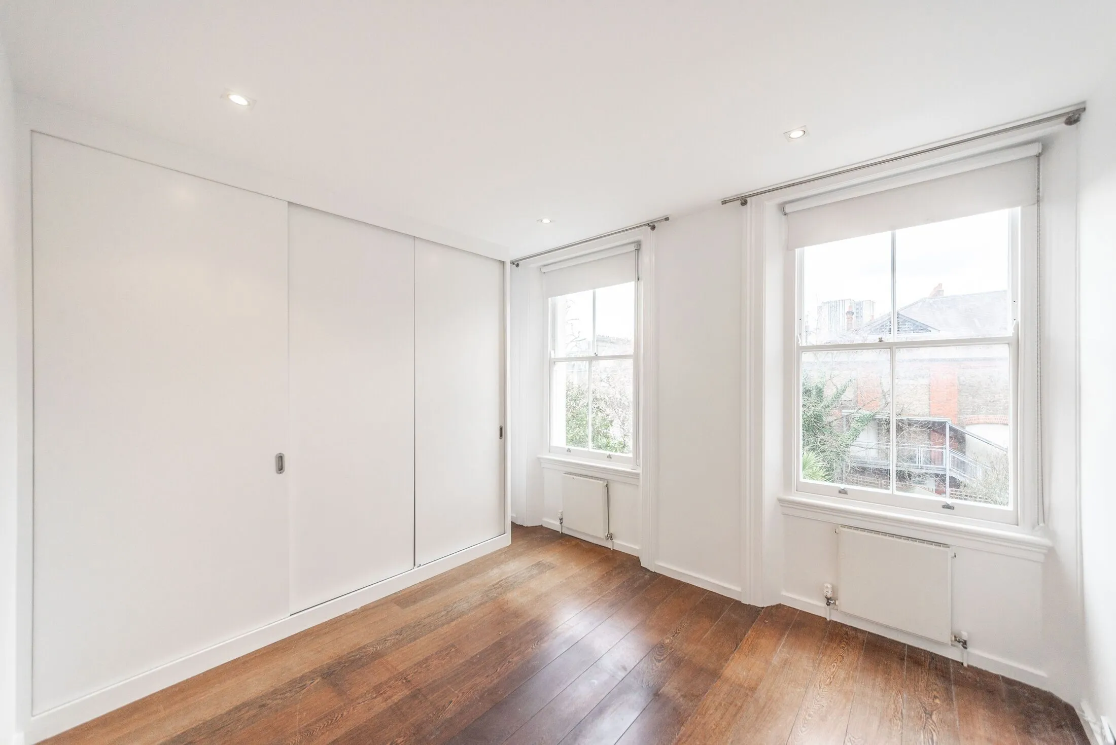 Flat Buckland Crescent in Greater London