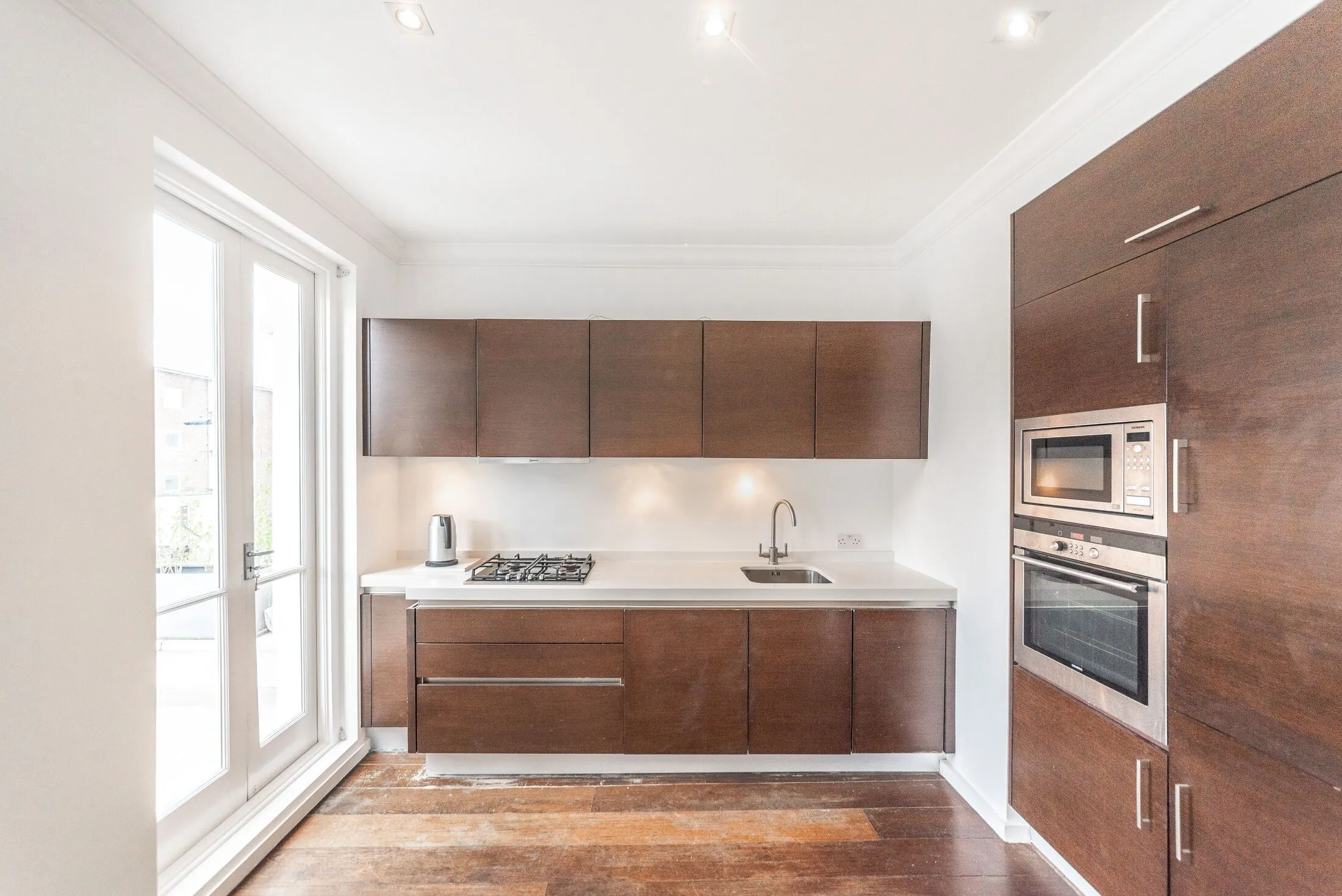 Flat Buckland Crescent in Greater London
