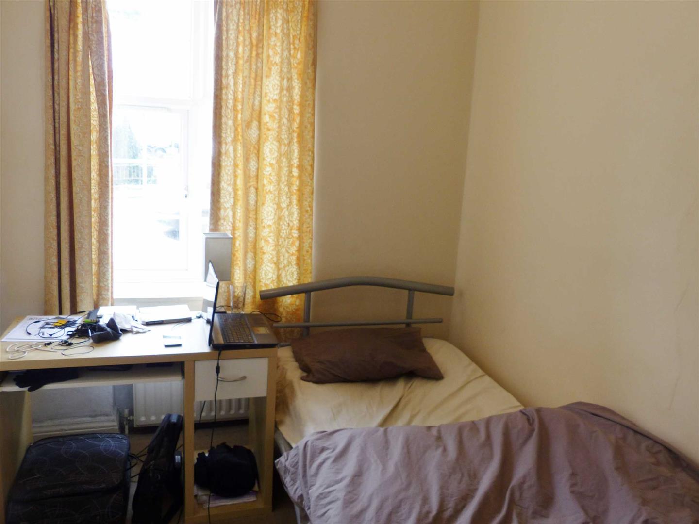 Flat The Burroughs in London