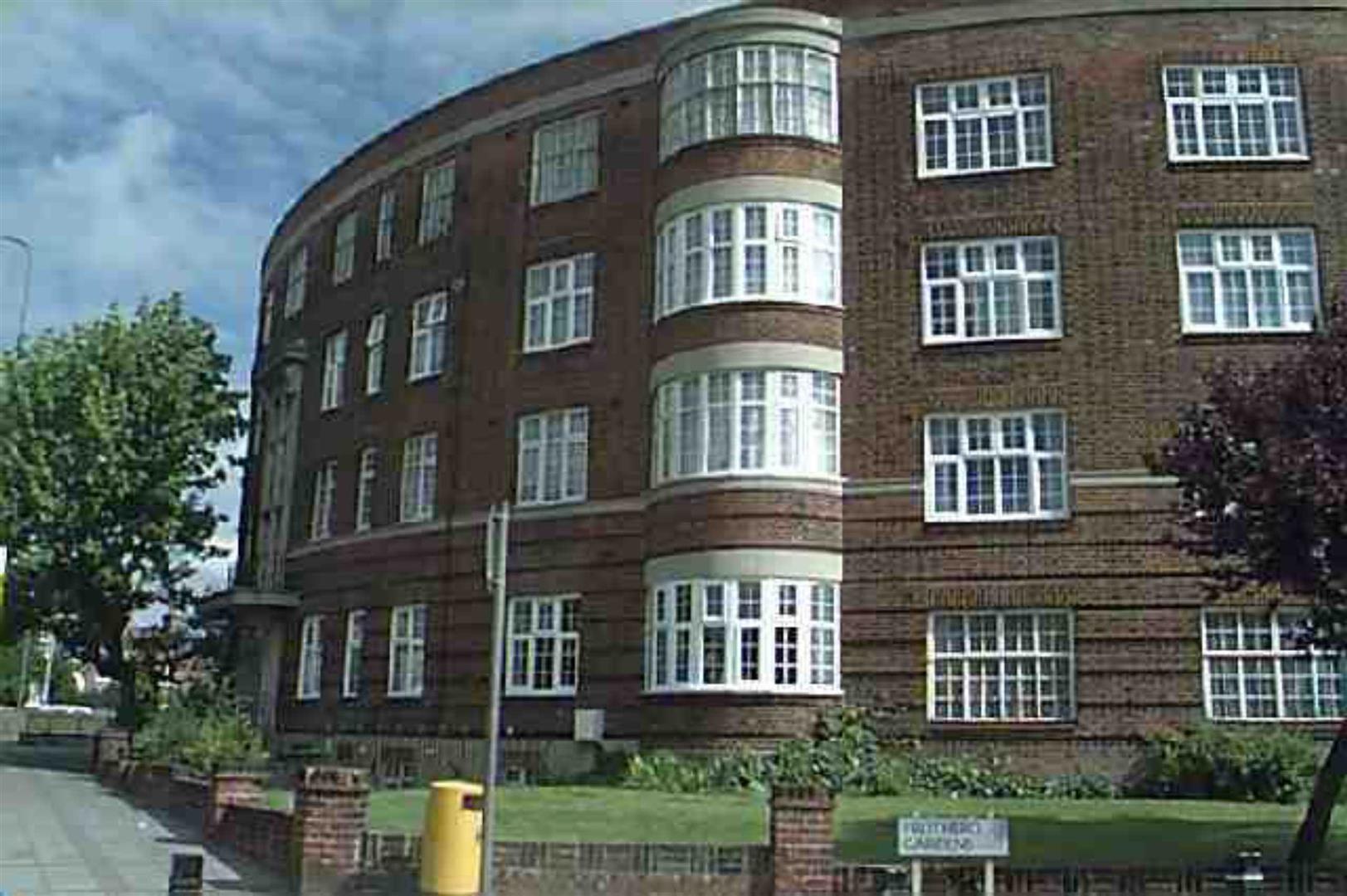 Flat The Burroughs in London