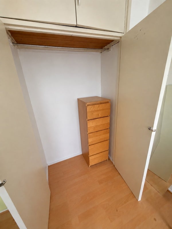 Room Alderney Street in City of Westminster