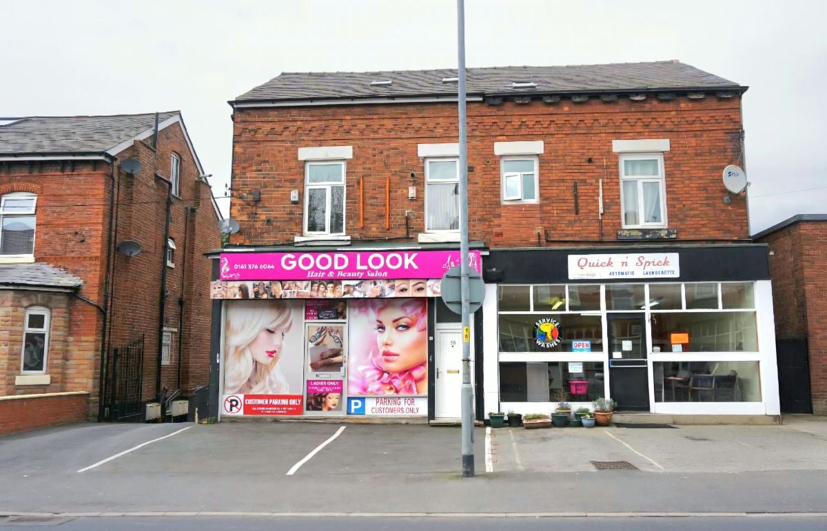 Flat Albert Road in Manchester