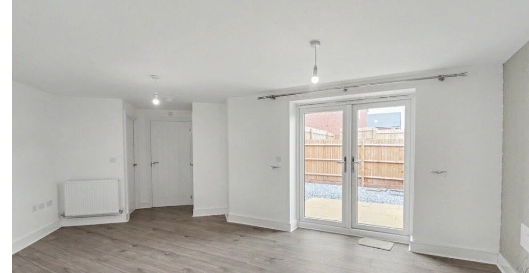 Flat Kings Ware Road in Stoke-on-Trent